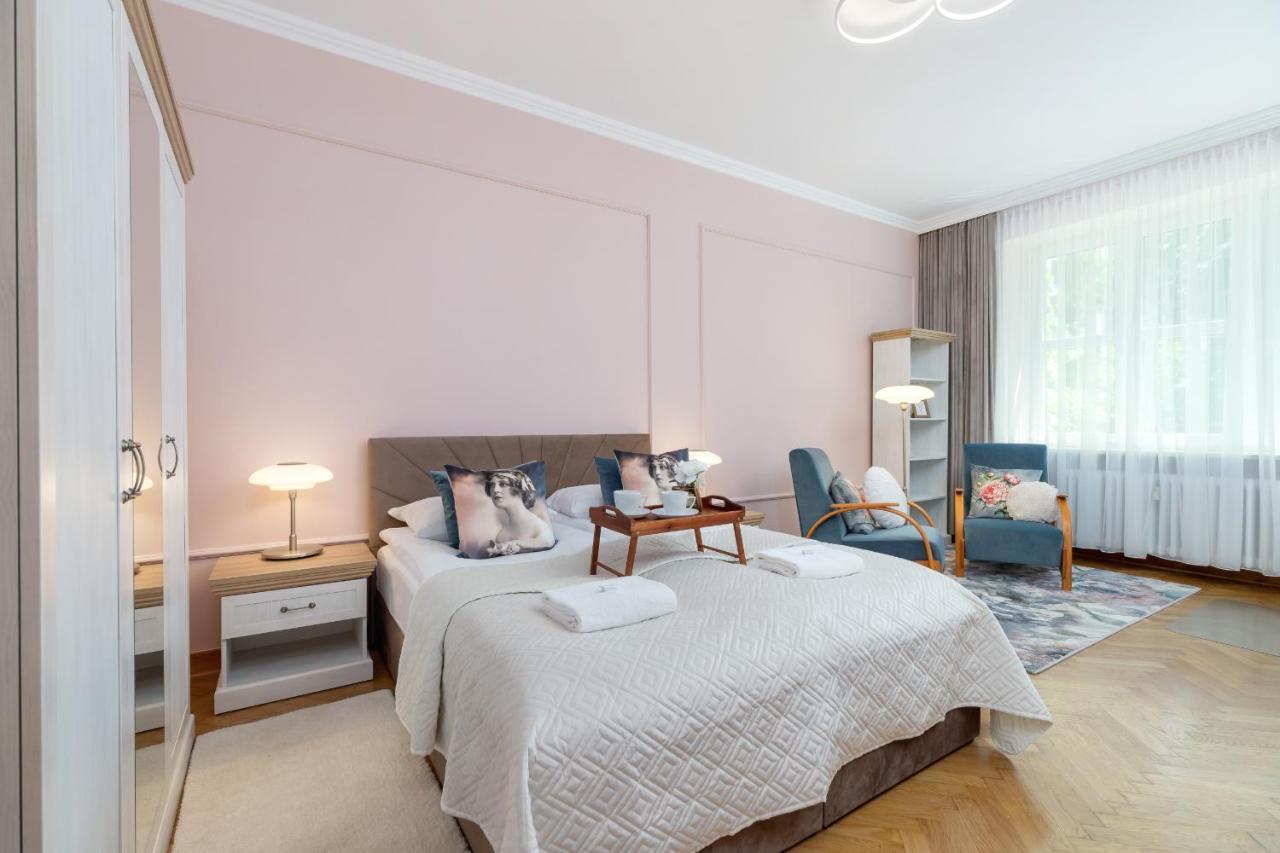 Luxurious & Unique Apartment Mickiewicza Cracow By Renters Prestige Krakow Exterior photo