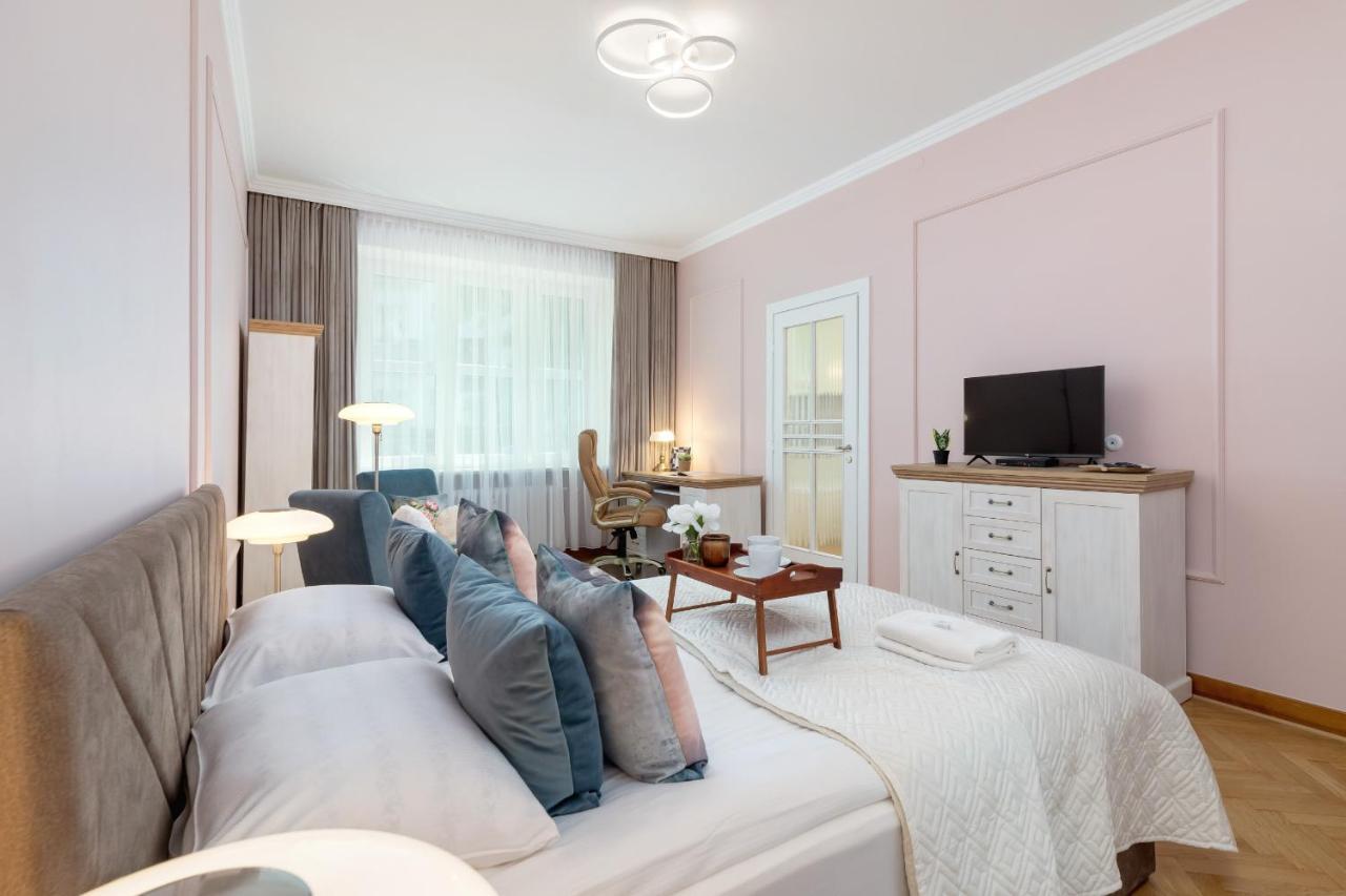 Luxurious & Unique Apartment Mickiewicza Cracow By Renters Prestige Krakow Exterior photo
