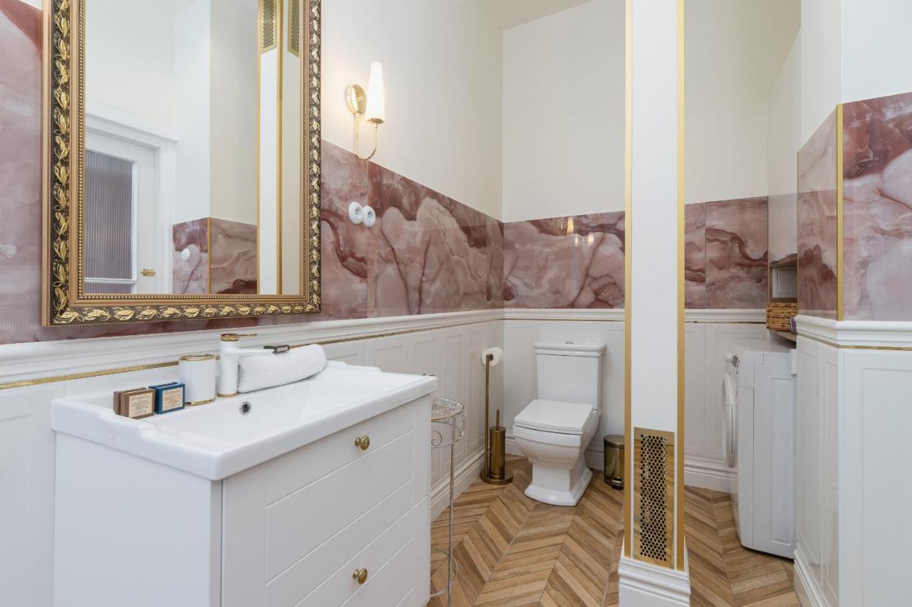 Luxurious & Unique Apartment Mickiewicza Cracow By Renters Prestige Krakow Exterior photo