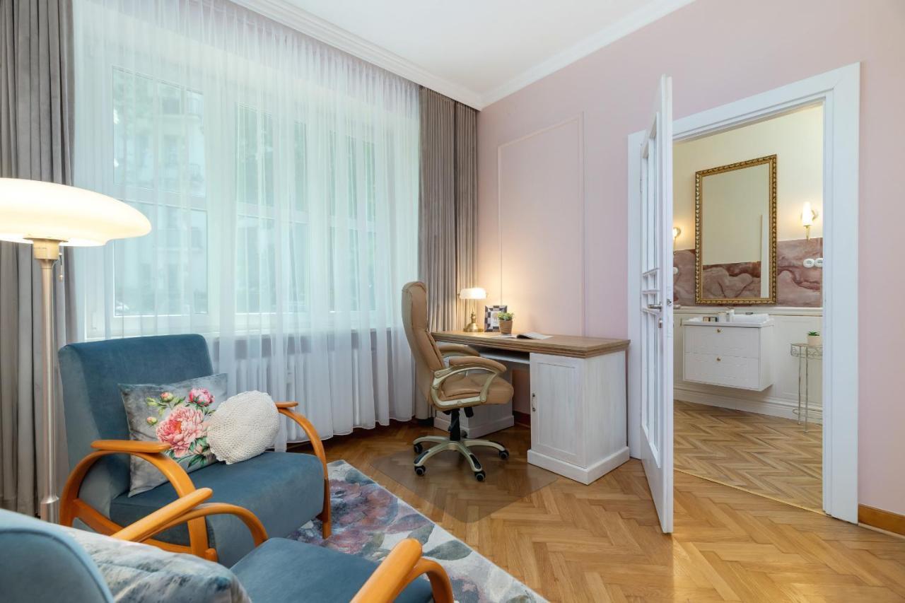 Luxurious & Unique Apartment Mickiewicza Cracow By Renters Prestige Krakow Exterior photo
