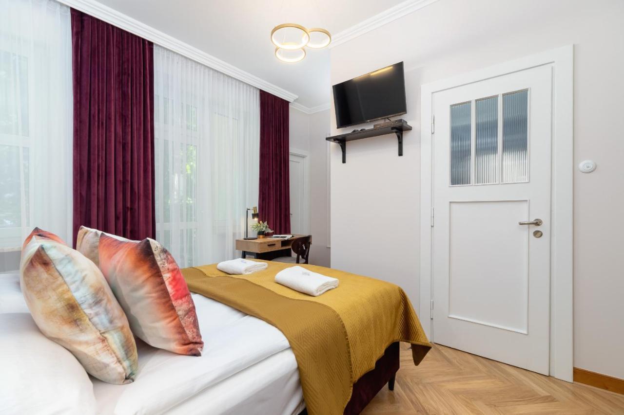 Luxurious & Unique Apartment Mickiewicza Cracow By Renters Prestige Krakow Exterior photo