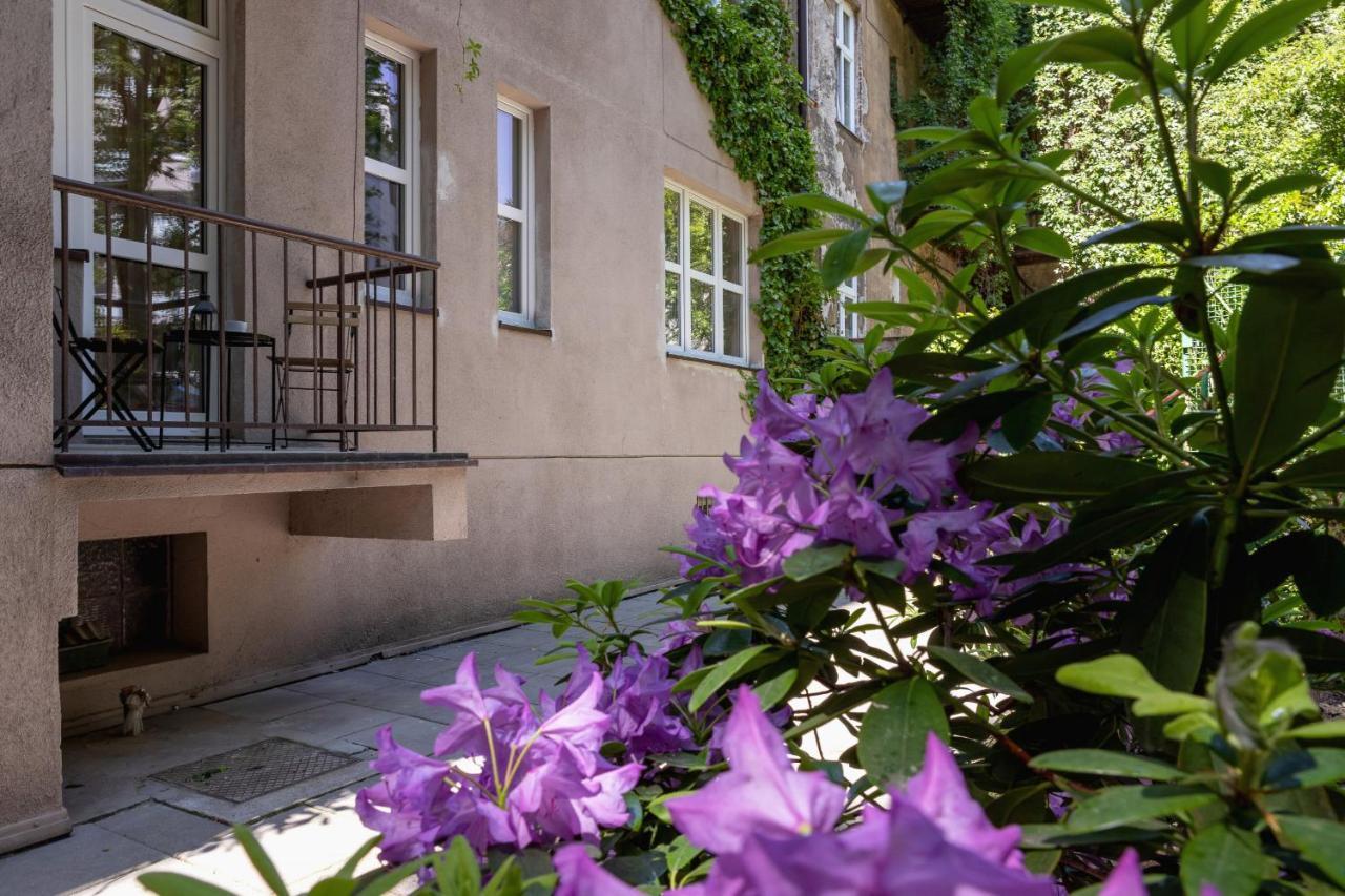 Luxurious & Unique Apartment Mickiewicza Cracow By Renters Prestige Krakow Exterior photo